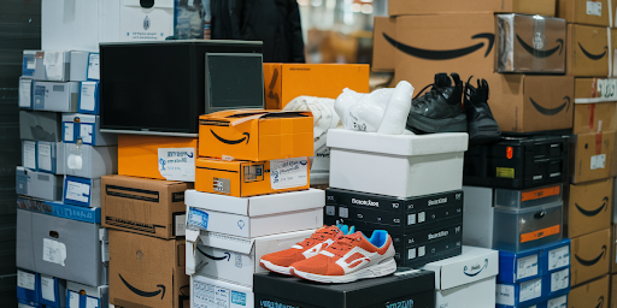A pallet of Amazon returns with a variety of items